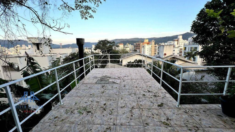 Casa com 1 Quarto para Alugar, 40 m² em Trindade - Florianópolis