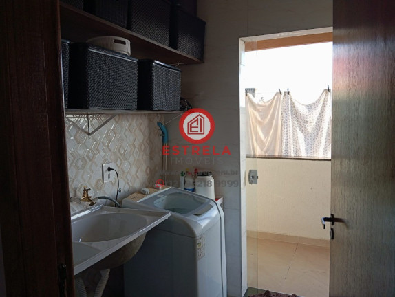 Imagem Casa com 3 Quartos à Venda, 220 m² em Jardim Califórnia - Jacareí Imagem Casa com 3 Quartos à Venda, 220 m² em Jardim Califórnia - Jacareí