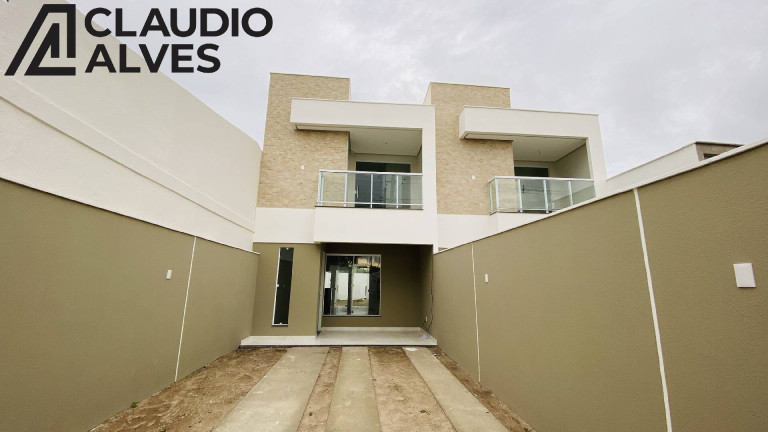 Imagem Casa com 3 Quartos à Venda, 111 m² em Mangabeira - Feira De Santana Imagem Casa com 3 Quartos à Venda, 111 m² em Mangabeira - Feira De Santana