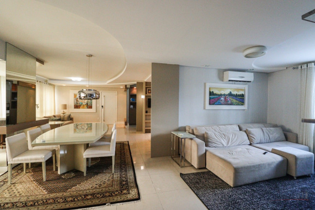 Imagem Apartamento com 3 Quartos à Venda, 268 m² em Centro - Florianópolis Imagem Apartamento com 3 Quartos à Venda, 268 m² em Centro - Florianópolis