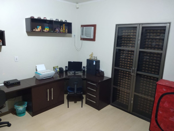 Imagem Casa com 3 Quartos à Venda, 260 m² em Bauru