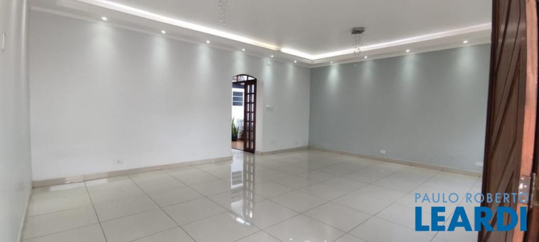 Imagem Casa com 4 Quartos à Venda, 480 m² em Vila Assunção - Santo André Imagem Casa com 4 Quartos à Venda, 480 m² em Vila Assunção - Santo André