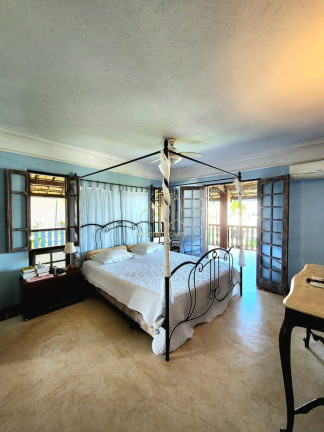 Imagem Imóvel com 5 Quartos à Venda, 333 m² em Jaguaribe - Salvador Imagem Imóvel com 5 Quartos à Venda, 333 m² em Jaguaribe - Salvador