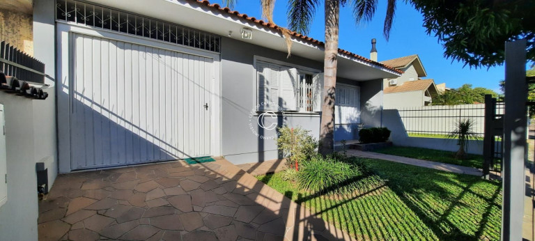 Imagem Casa com 3 Quartos à Venda, 180 m² em Camobi - Santa Maria Imagem Casa com 3 Quartos à Venda, 180 m² em Camobi - Santa Maria