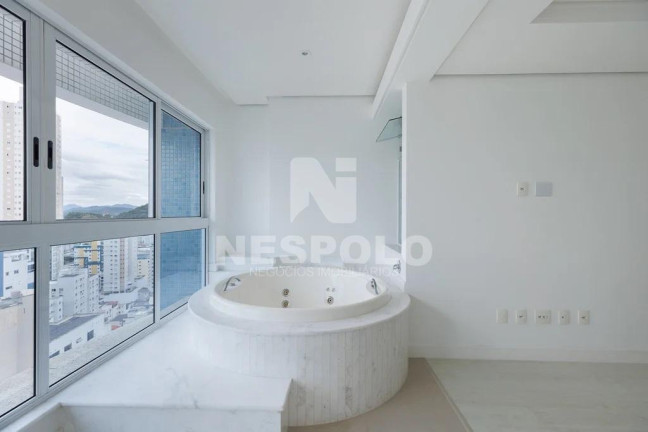Imagem Apartamento à Venda, 252 m² em Centro - Balneario Camboriu Imagem Apartamento à Venda, 252 m² em Centro - Balneario Camboriu
