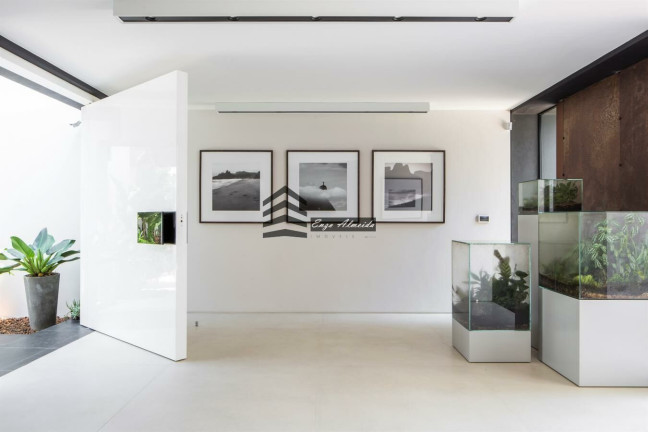 Imagem Casa com 3 Quartos à Venda, 723 m² em Jardim Paulista - São Paulo Imagem Casa com 3 Quartos à Venda, 723 m² em Jardim Paulista - São Paulo