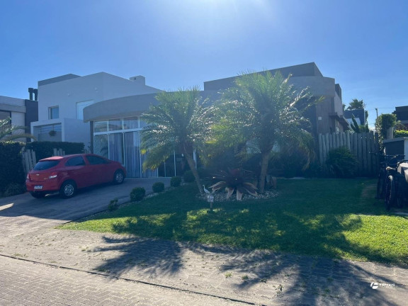 Imagem Casa de Condomínio com 3 Quartos à Venda, 165 m² em Dubai - Capão Da Canoa Imagem Casa de Condomínio com 3 Quartos à Venda, 165 m² em Dubai - Capão Da Canoa