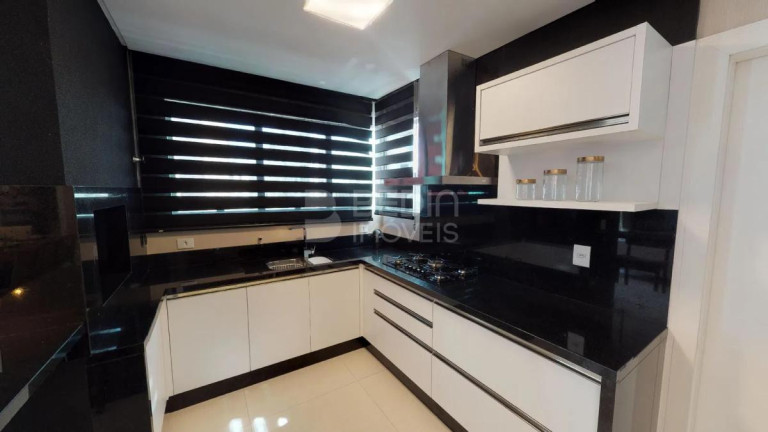 Imagem Apartamento com 3 Quartos à Venda, 131 m² em Centro - Balneário Camboriú Imagem Apartamento com 3 Quartos à Venda, 131 m² em Centro - Balneário Camboriú