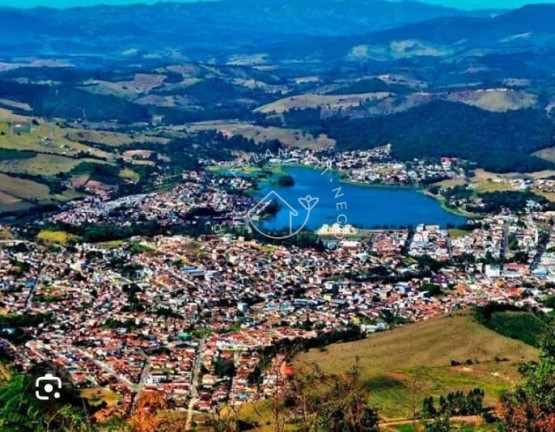 Terreno à Venda, 1.600 m² em Bairro Jardim - Lambari