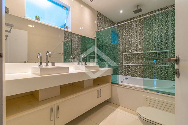 Imagem Casa com 4 Quartos à Venda, 595 m² em Humaitá - Rio De Janeiro
