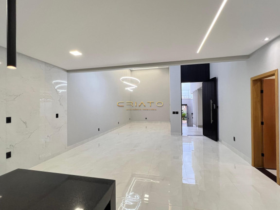 Casa com 3 Quartos à Venda, 360 m² em Residencial Jardins Do Lago - Anápolis