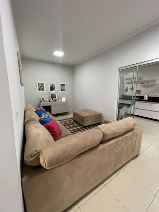 Imagem Casa com 3 Quartos à Venda, 283 m² em Centro - Goianésia