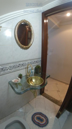 Imagem Sobrado com 2 Quartos à Venda, 220 m² Imagem Sobrado com 2 Quartos à Venda, 220 m²