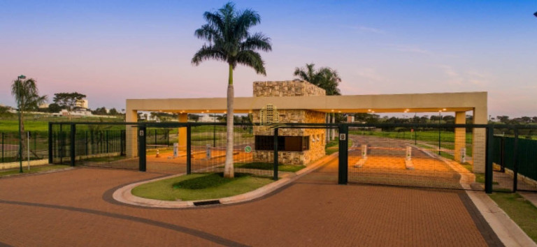 Imagem Casa com 3 Quartos à Venda, 240 m² em Quinta Do Golfe Jardins - São José Do Rio Preto Imagem Casa com 3 Quartos à Venda, 240 m² em Quinta Do Golfe Jardins - São José Do Rio Preto