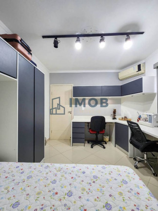 Imagem Casa com 4 Quartos à Venda, 214 m² em Vila Lenzi - Jaraguá Do Sul Imagem Casa com 4 Quartos à Venda, 214 m² em Vila Lenzi - Jaraguá Do Sul