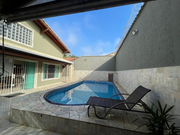 Imagem Casa com 4 Quartos à Venda, 160 m² em Flórida - Praia Grande Imagem Casa com 4 Quartos à Venda, 160 m² em Flórida - Praia Grande