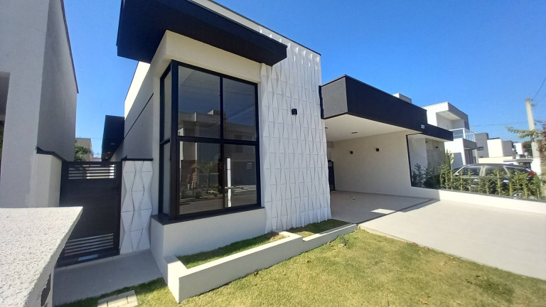 Casa com 3 Quartos à Venda, 300 m² em Residencial Ouroville - Taubaté