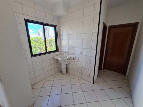 Imagem Imóvel com 3 Quartos à Venda, 185 m² em Araés - Cuiabá