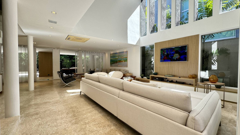 Imagem Casa com 6 Quartos à Venda, 385 m² em Riviera De São Lourenço - Bertioga Imagem Casa com 6 Quartos à Venda, 385 m² em Riviera De São Lourenço - Bertioga