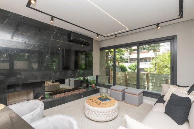 Imagem Imóvel com 3 Quartos à Venda, 98 m² em Rio Branco - Porto Alegre Imagem Imóvel com 3 Quartos à Venda, 98 m² em Rio Branco - Porto Alegre