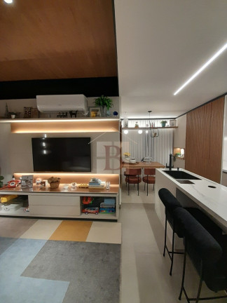 Imagem Imóvel com 2 Quartos à Venda, 78 m² em Icaraí - Niterói Imagem Imóvel com 2 Quartos à Venda, 78 m² em Icaraí - Niterói