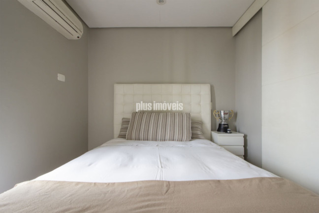 Imagem Apartamento com 3 Quartos à Venda, 373 m² em Real Parque - São Paulo