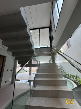 Imagem Casa de Condomínio com 4 Quartos à Venda, 368 m² em Petrópolis - Várzea Grande Imagem Casa de Condomínio com 4 Quartos à Venda, 368 m² em Petrópolis - Várzea Grande