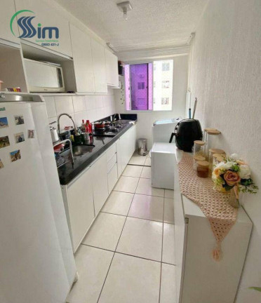 Imagem Apartamento com 2 Quartos à Venda, 42 m² em Araturi - Caucaia