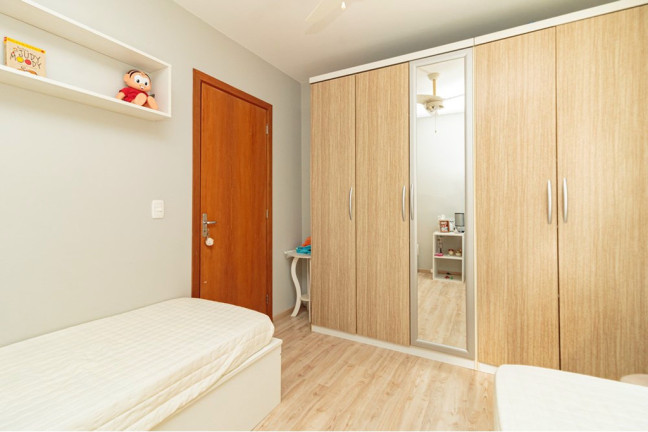 Imagem Apartamento com 3 Quartos à Venda, 82 m² em Jardim Itu - Porto Alegre Imagem Apartamento com 3 Quartos à Venda, 82 m² em Jardim Itu - Porto Alegre