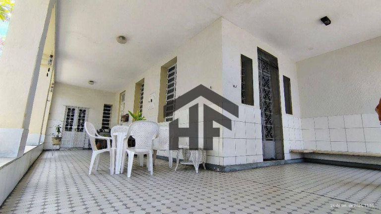 Imagem Casa com 7 Quartos à Venda, 245 m² em Carmo - Olinda Imagem Casa com 7 Quartos à Venda, 245 m² em Carmo - Olinda