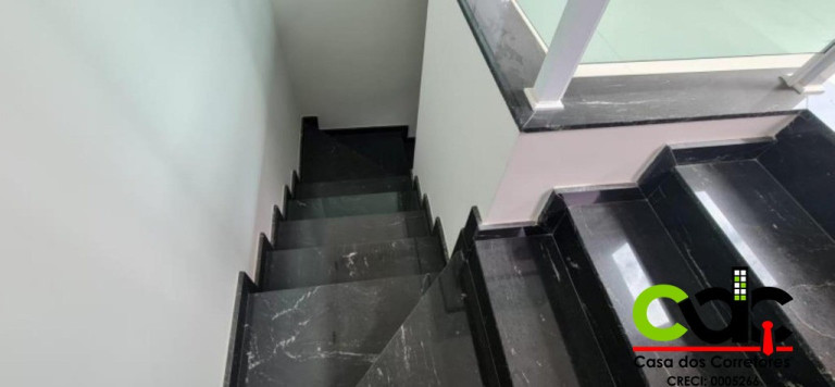 Imagem Sobrado com 3 Quartos à Venda, 221 m² em Jardim Das Hortênsias - Poços De Caldas