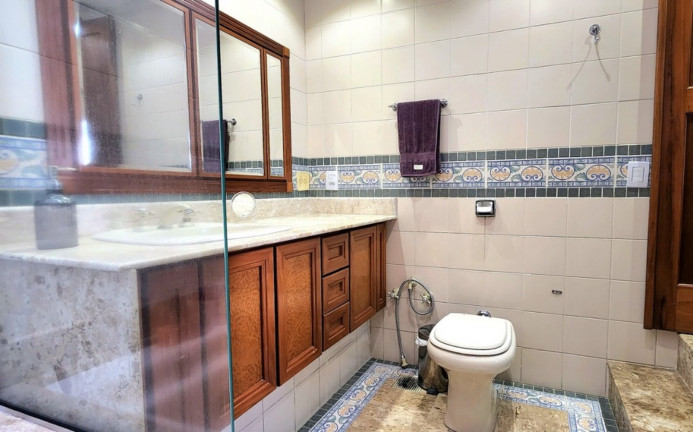 Imagem Imóvel com 3 Quartos à Venda, em Cristal - Porto Alegre Imagem Imóvel com 3 Quartos à Venda, em Cristal - Porto Alegre