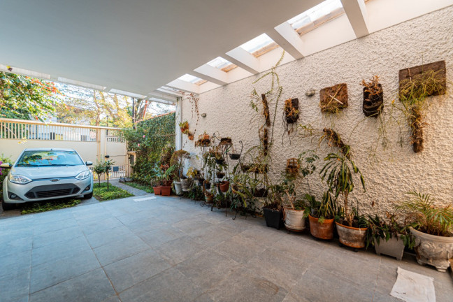 Imagem Casa com 3 Quartos à Venda, 161 m² em Indianópolis - São Paulo Imagem Casa com 3 Quartos à Venda, 161 m² em Indianópolis - São Paulo