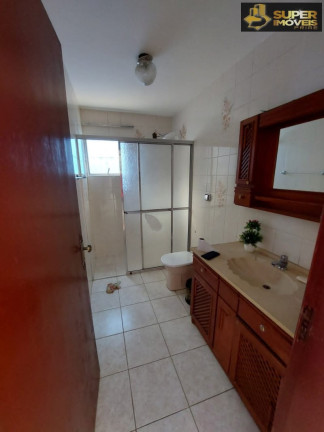 Imagem Casa com 5 Quartos à Venda, 300 m² em Fragata - Pelotas Imagem Casa com 5 Quartos à Venda, 300 m² em Fragata - Pelotas