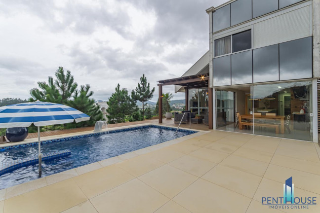 Imagem Casa com 3 Quartos à Venda, 420 m² em Centro - Camboriú Imagem Casa com 3 Quartos à Venda, 420 m² em Centro - Camboriú