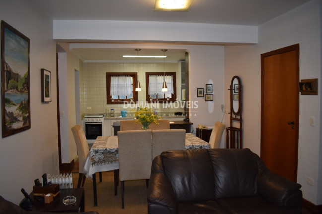 Imagem Imóvel com 3 Quartos à Venda, 104 m² em Região De Capivari - Campos Do Jordão