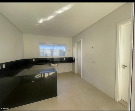 Imagem Casa com 4 Quartos à Venda, 342 m² em Jardins Valência - Goiânia Imagem Casa com 4 Quartos à Venda, 342 m² em Jardins Valência - Goiânia