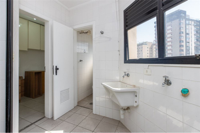 Imagem Apartamento com 3 Quartos à Venda, 112 m² em Moema - São Paulo