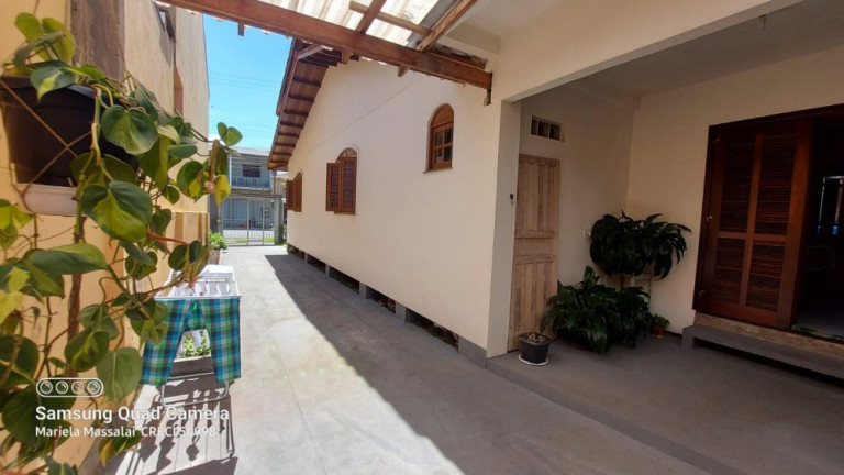 Imagem Casa com 4 Quartos à Venda, 152 m² em Vila Anair - Cachoeirinha