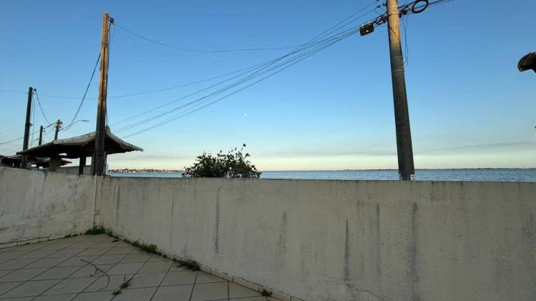 Imagem Casa com 3 Quartos para Alugar, 200 m² em Centro - Araruama Imagem Casa com 3 Quartos para Alugar, 200 m² em Centro - Araruama