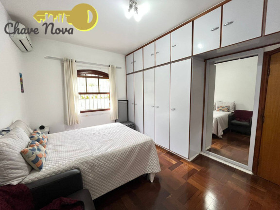 Imagem Casa com 4 Quartos à Venda, 233 m² em Vila Santista - Atibaia