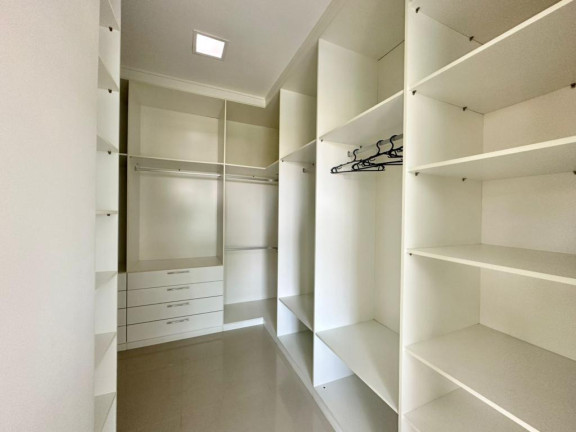 Imagem Casa com 5 Quartos à Venda, em -- - Capao Da Canoa Imagem Casa com 5 Quartos à Venda, em -- - Capao Da Canoa