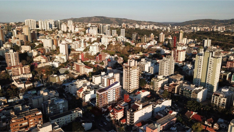 Imagem Apartamento com 3 Quartos à Venda, 101 m² em Petrópolis - Porto Alegre Imagem Apartamento com 3 Quartos à Venda, 101 m² em Petrópolis - Porto Alegre
