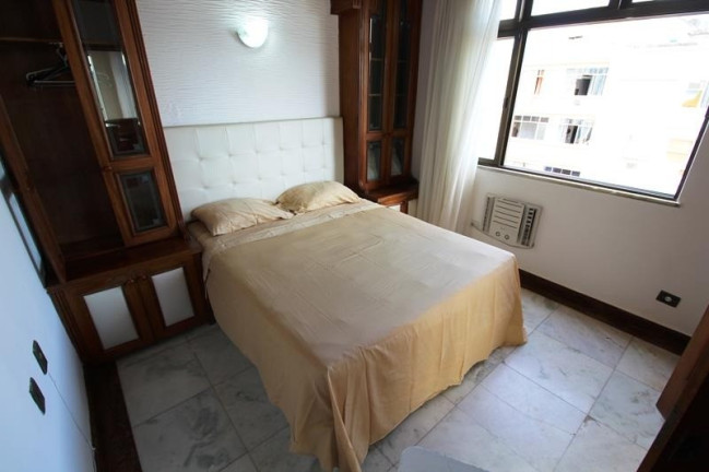 Imagem Imóvel com 3 Quartos para Temporada, em Copacabana - Rio De Janeiro Imagem Imóvel com 3 Quartos para Temporada, em Copacabana - Rio De Janeiro