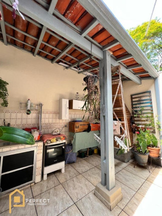 Imagem Casa com 3 Quartos à Venda, 250 m² em Estrada Tremembe - Taubaté Imagem Casa com 3 Quartos à Venda, 250 m² em Estrada Tremembe - Taubaté