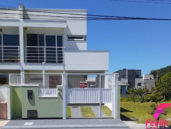 Imagem Casa com 3 Quartos à Venda, 145 m² em Ribeirão Da Ilha - Florianópolis Imagem Casa com 3 Quartos à Venda, 145 m² em Ribeirão Da Ilha - Florianópolis