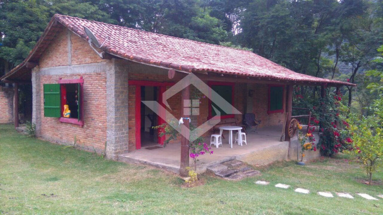 Imagem Casa com 3 Quartos à Venda, 3.285 m² em Parque São Clemente - Nova Friburgo