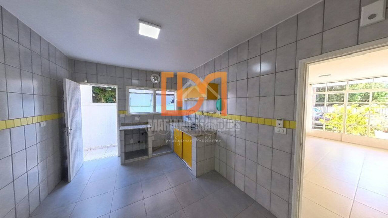 Imagem Casa com 3 Quartos à Venda, 217 m² em Centro - Jacareí Imagem Casa com 3 Quartos à Venda, 217 m² em Centro - Jacareí