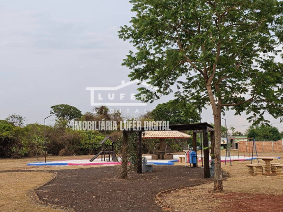 Imagem Casa com 3 Quartos à Venda, 250 m² em Campos Ville - Araraquara Imagem Casa com 3 Quartos à Venda, 250 m² em Campos Ville - Araraquara