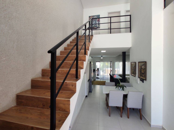 Imagem Casa com 4 Quartos à Venda, em Itacolomi - Balneário Piçarras Imagem Casa com 4 Quartos à Venda, em Itacolomi - Balneário Piçarras
